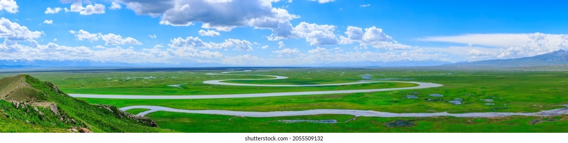 A scenic view of bayinbuluke grassland