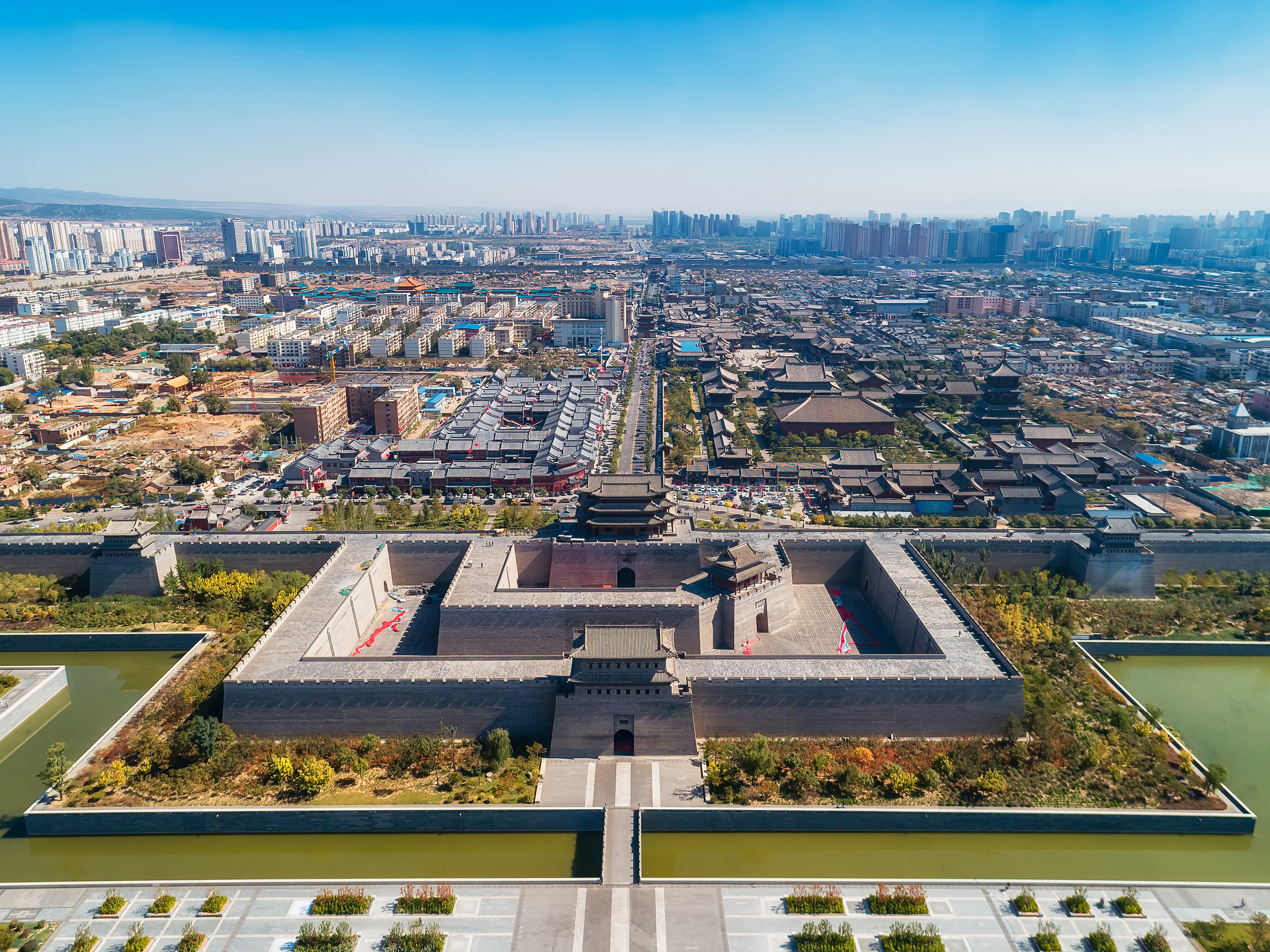 A scenic view of Datong Ancient City Wall