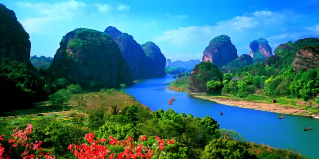 A scenic view of daxin longhu mountain