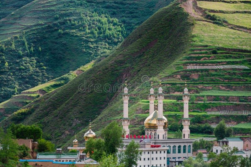 Experience the Rich Culture of Dingxi Yugur Ethnic Village