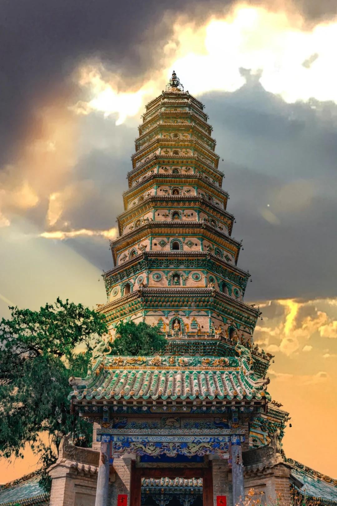 A scenic view of Guangsheng Temple