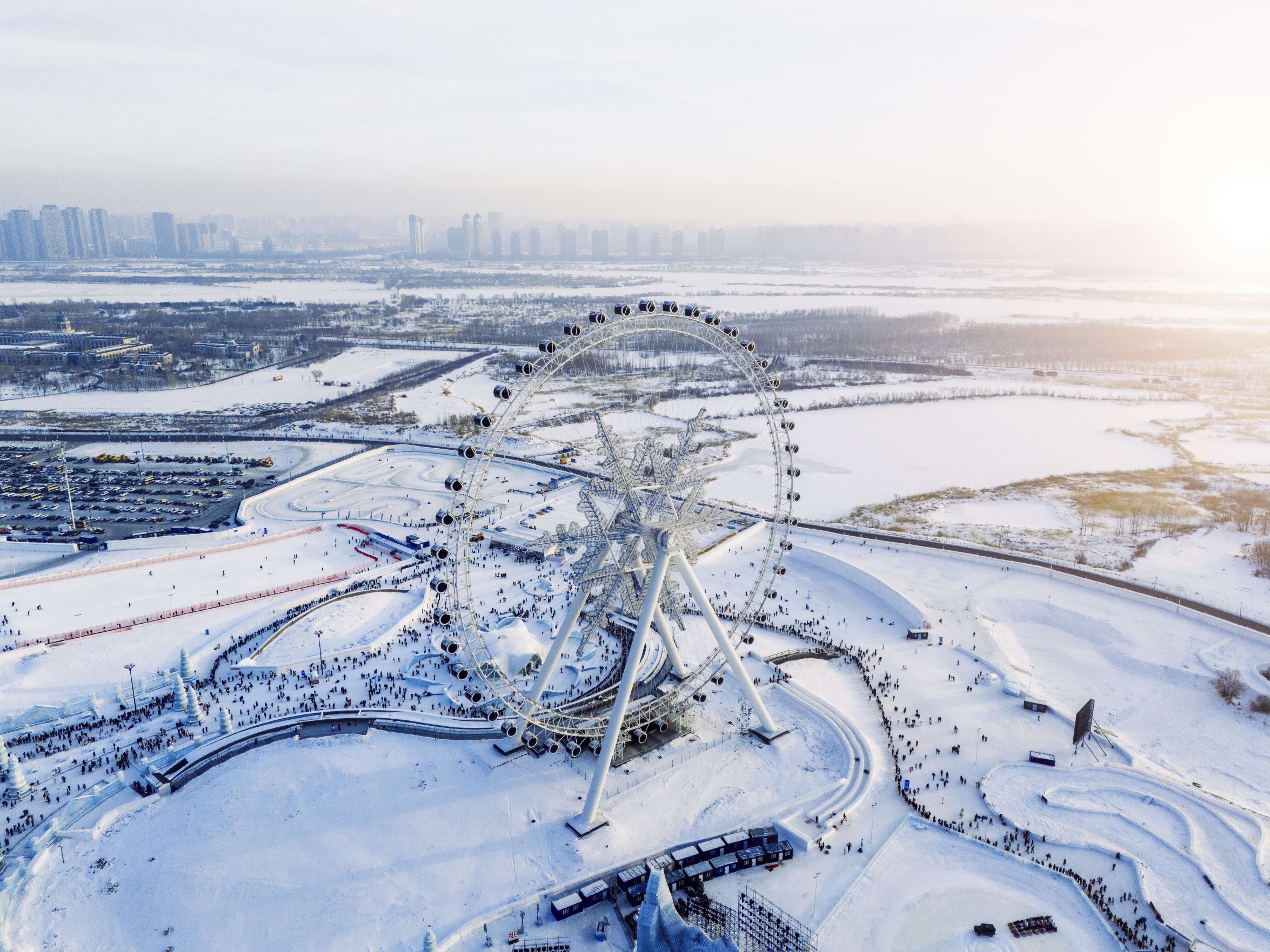 A scenic view of harbin_ice_and_snow_world