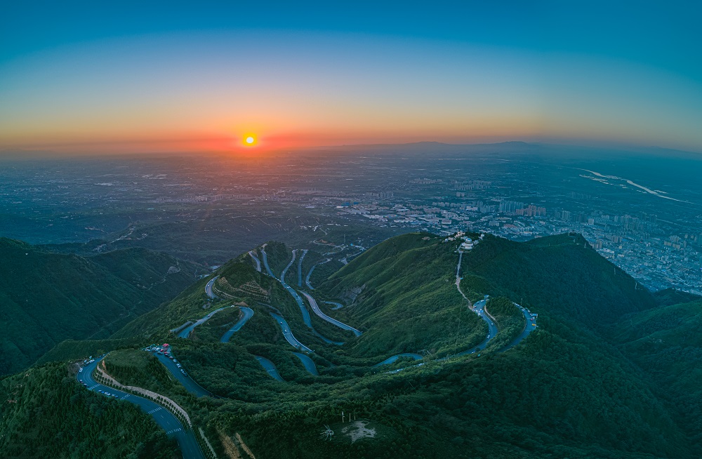 A scenic view of huaqing palace