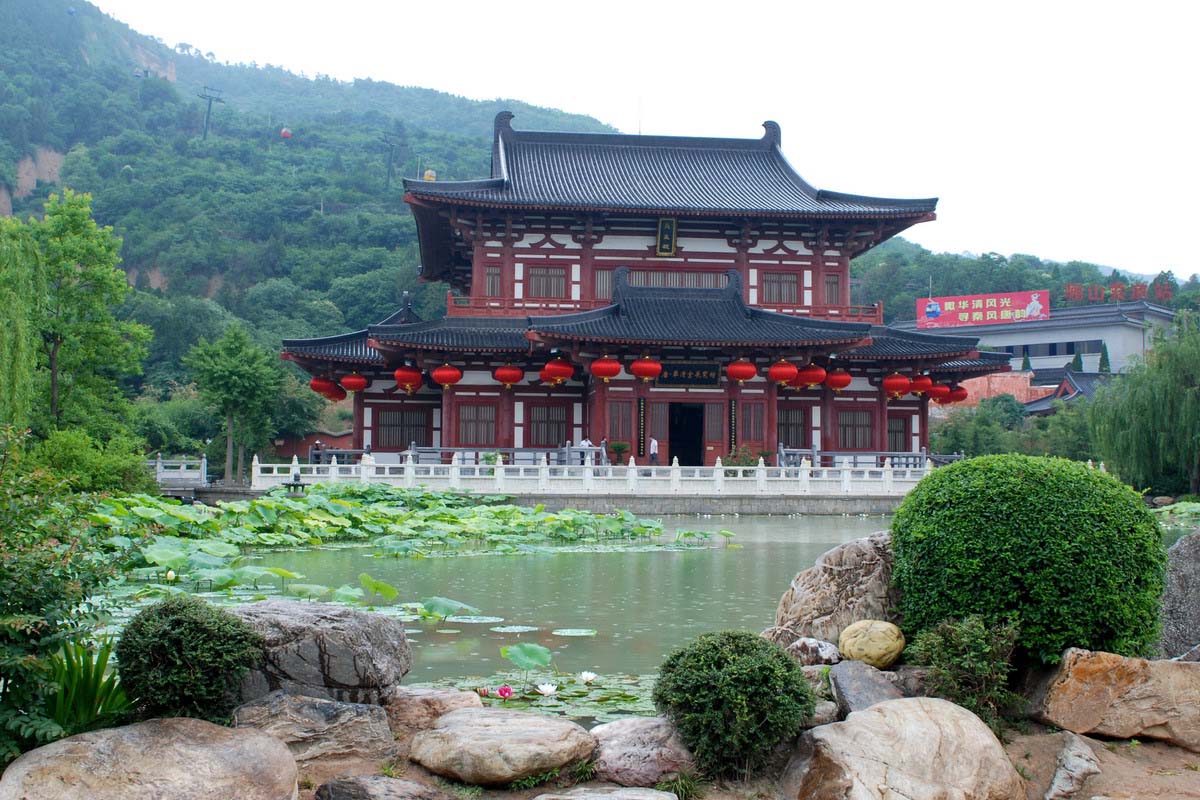 A scenic view of huaqing_palace_cultural_tourism_scenic_area
