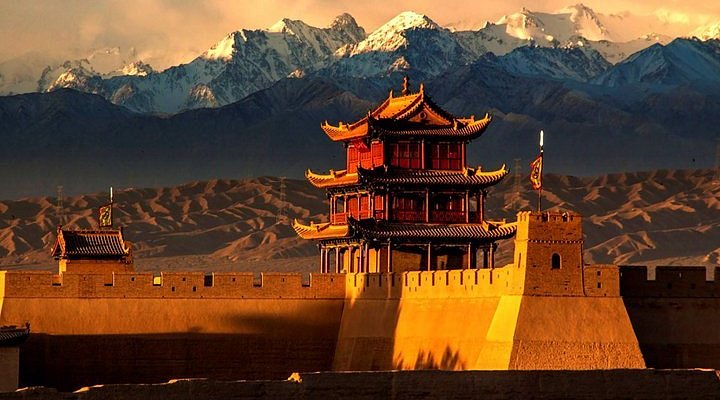 A scenic view of jiayuguan great wall