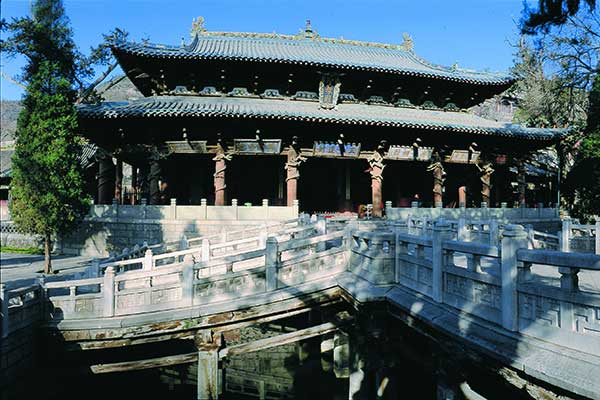 A scenic view of Jin Ci Temple