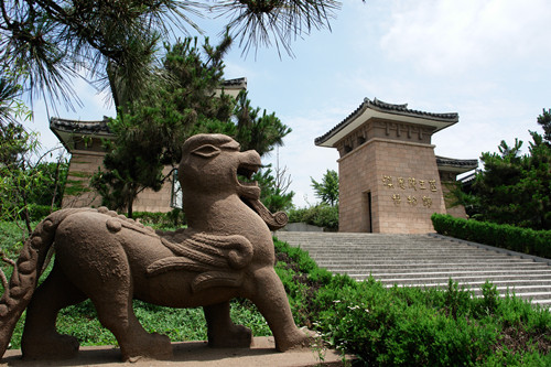 A scenic view of kumul han dynasty tombs