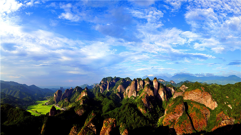 A scenic view of Langshan Mountain