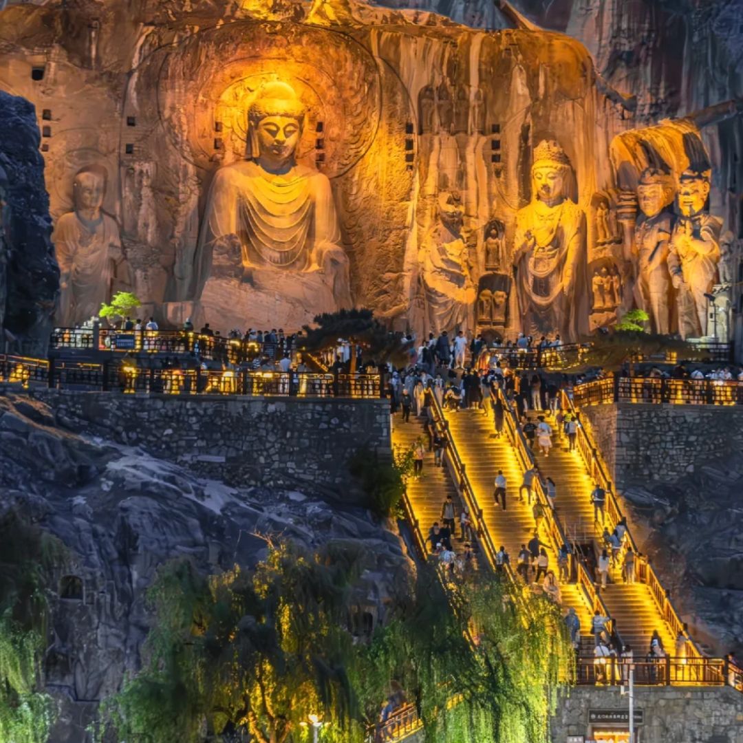 A scenic view of Longmen Grottoes