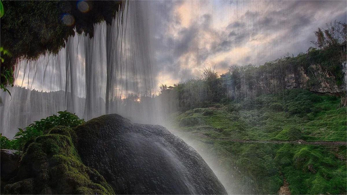 A scenic view of longnan wudu water curtain cave