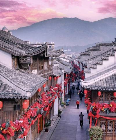 A scenic view of Longxing Temple