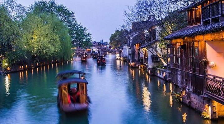 Discover the Enchanting Beauty of Meihuazhou Scenic Area: A Traveler’s Guide