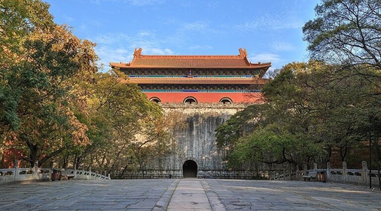 Discover the Mysteries of Ming Xiaoling Mausoleum: A Journey Through Time