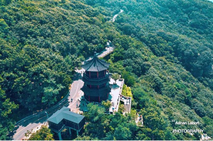 A scenic view of mount huaguo