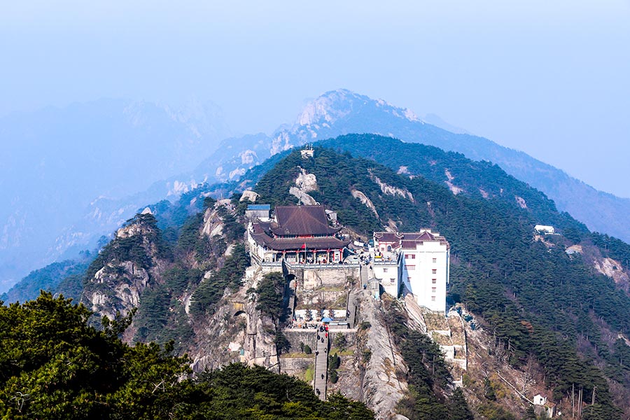 A scenic view of mount jiuhua