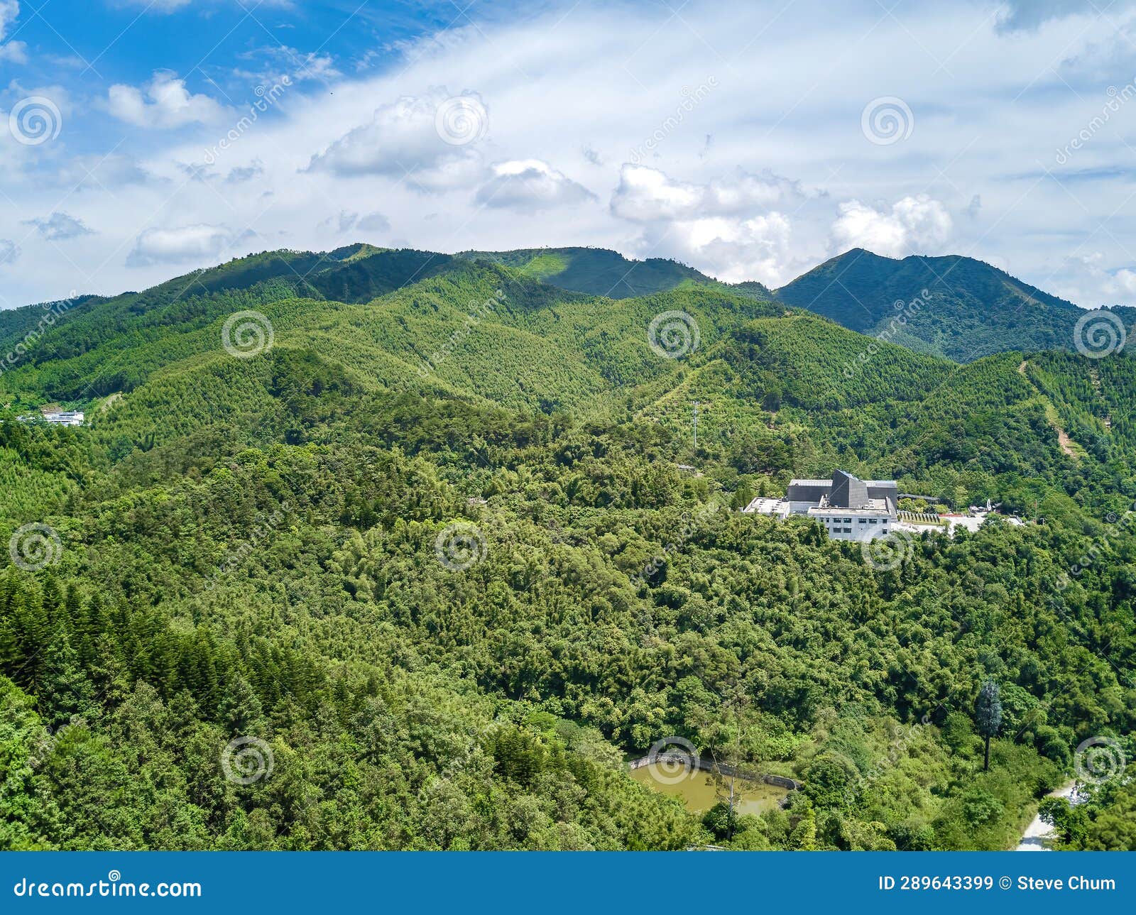 A scenic view of nanning kunlun pass