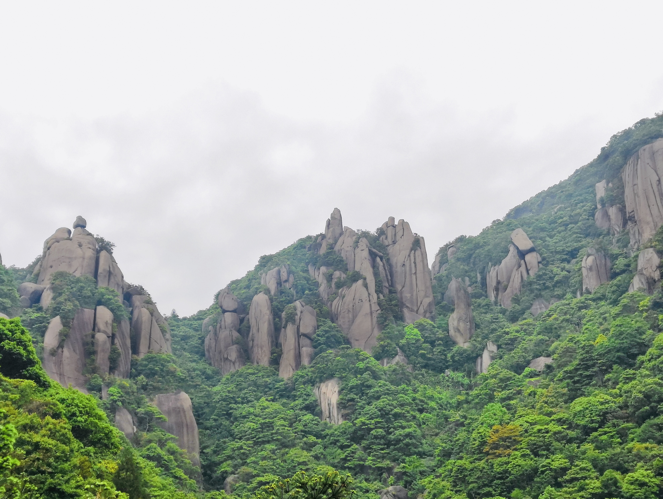 A scenic view of ningde taimushan temple