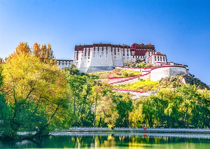 A scenic view of potala palace complex
