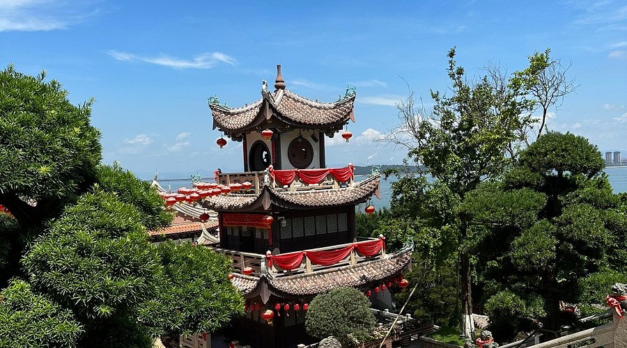 Discover the Tranquility of Putian Meizhou Mazhu Temple: Your Guide to Serenity
