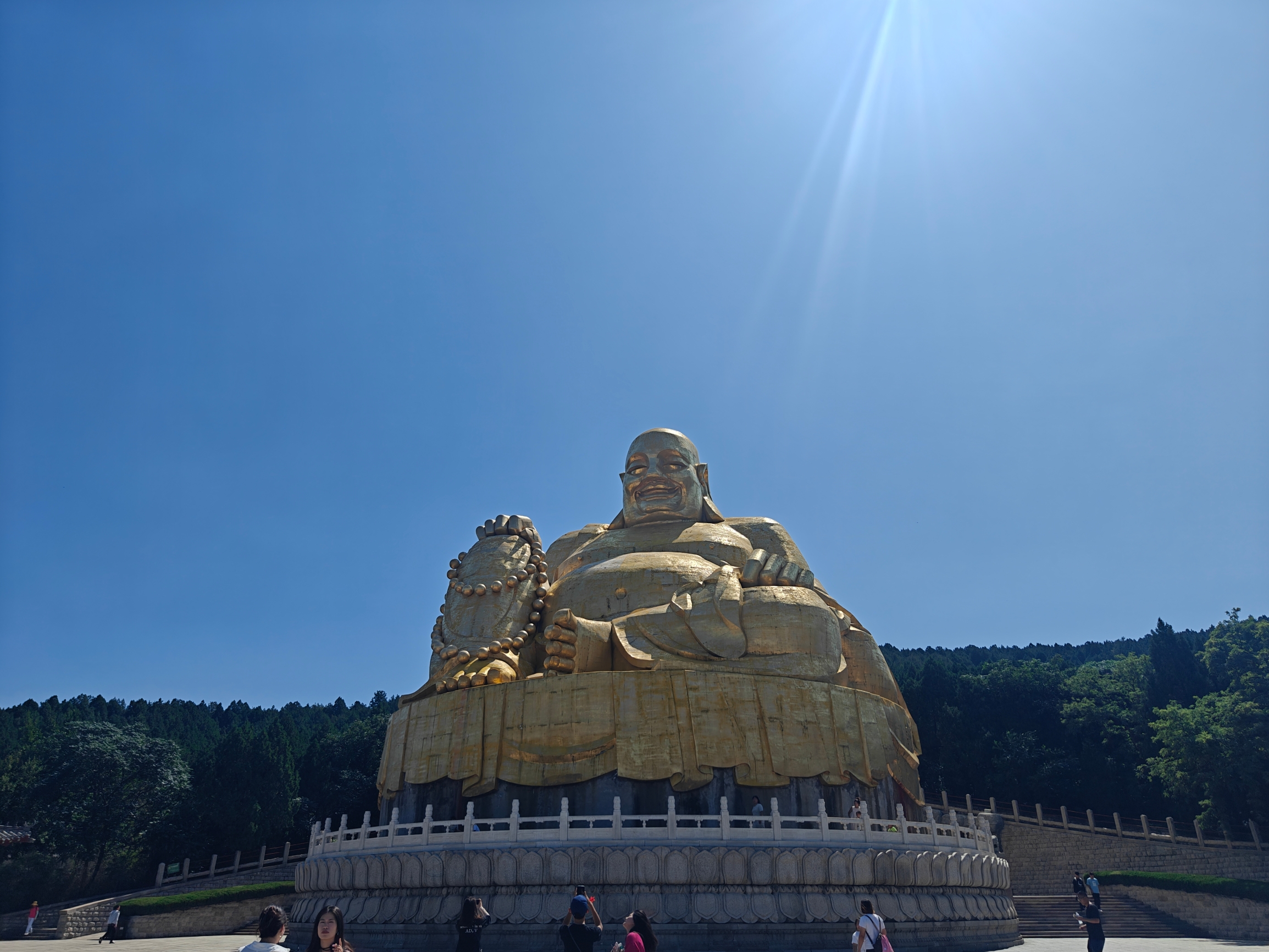 A scenic view of Qianfo Cliff Statues Jinan