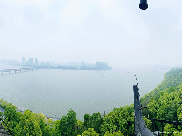 A scenic view of qiantang river seawall
