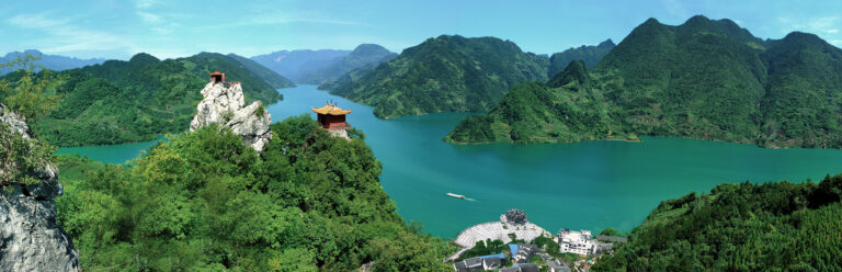 Experience the Serenity of Qingjiang Gallery: An Insider’s Travel Guide