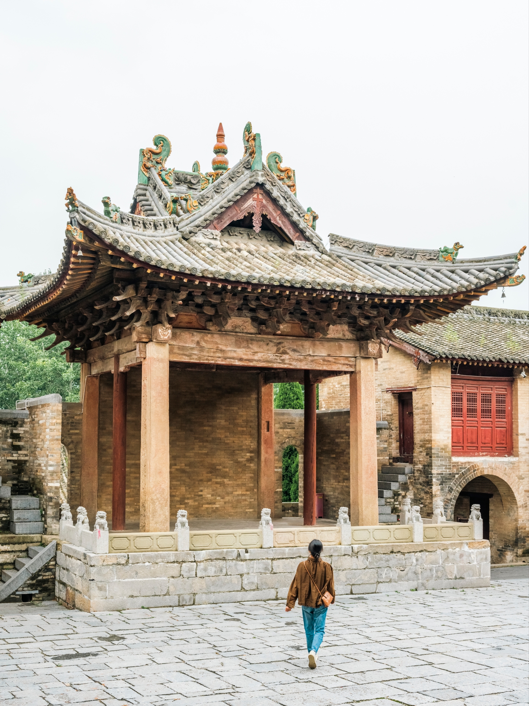 A scenic view of Qinglian Temple