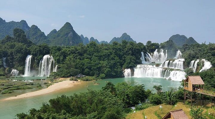 A scenic view of qingxiu mountain