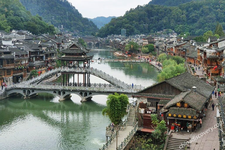 A scenic view of rongjiang ancient city