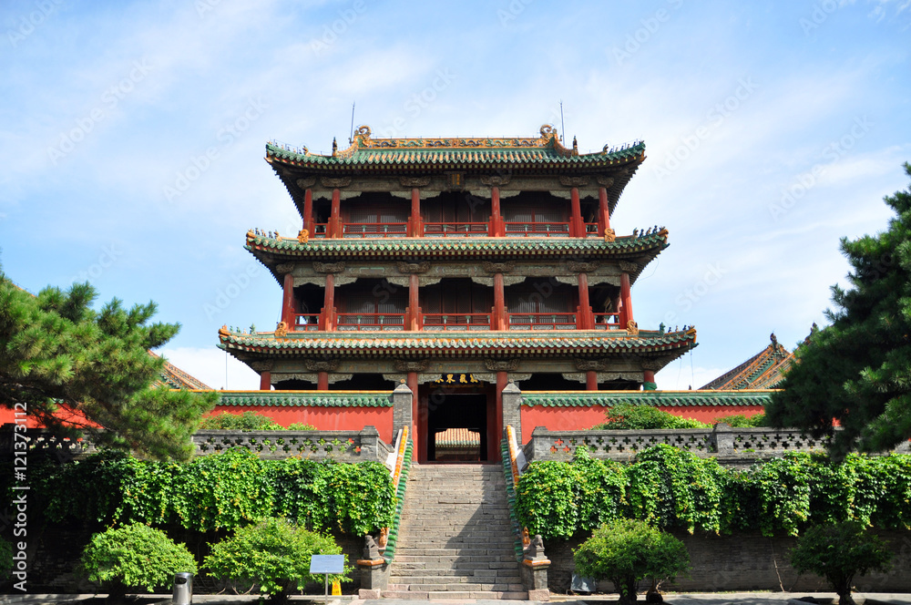 A scenic view of shenyang_imperial_palace