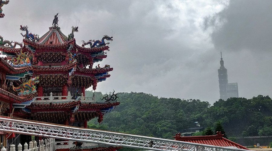 A scenic view of Songshan Temple Pagodas