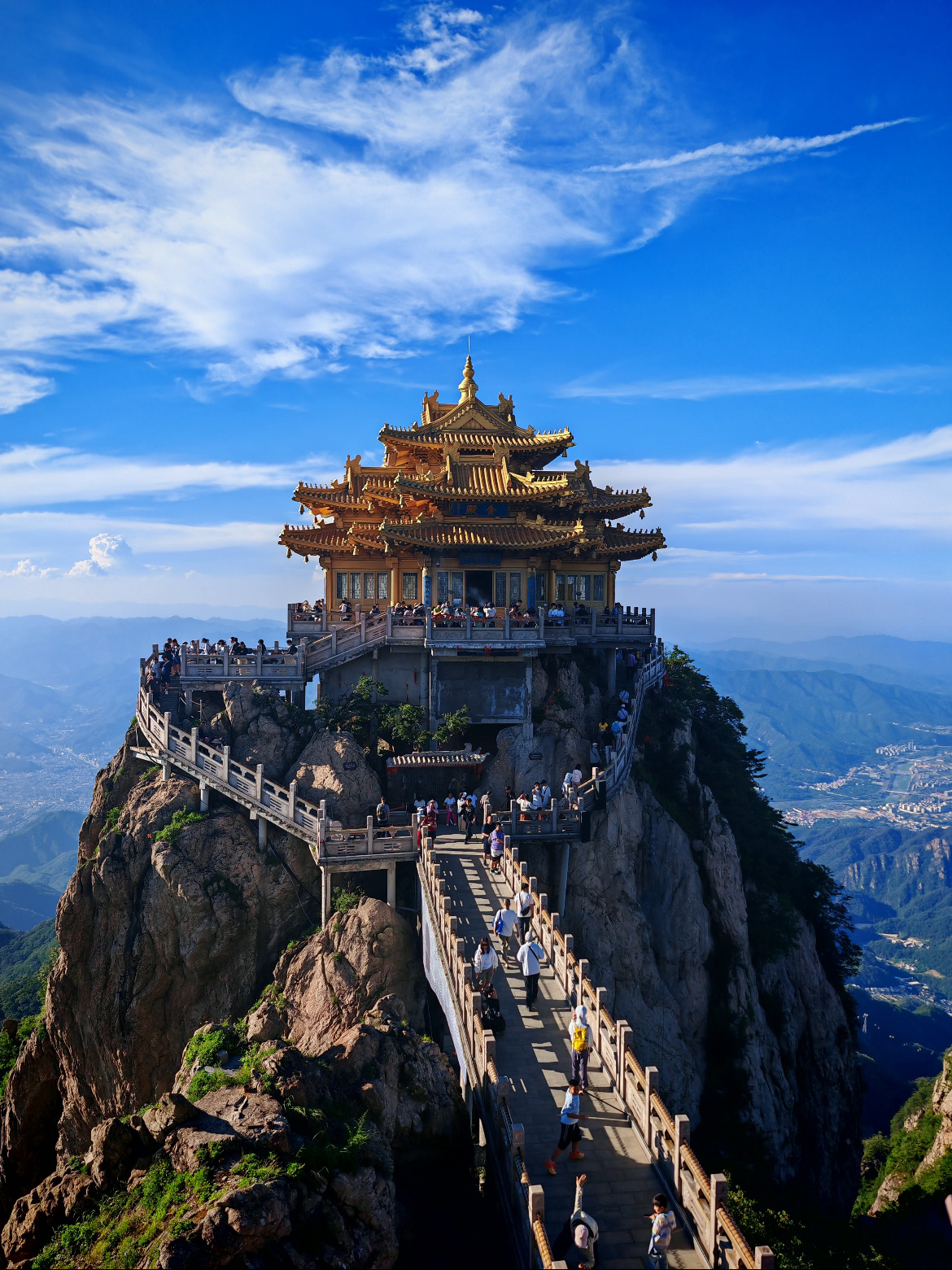 A scenic view of sui_dynasty_and_tang_dynasty_changan_city_ruins