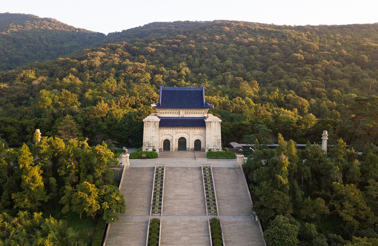 A scenic view of sun yat-sen mausoleum