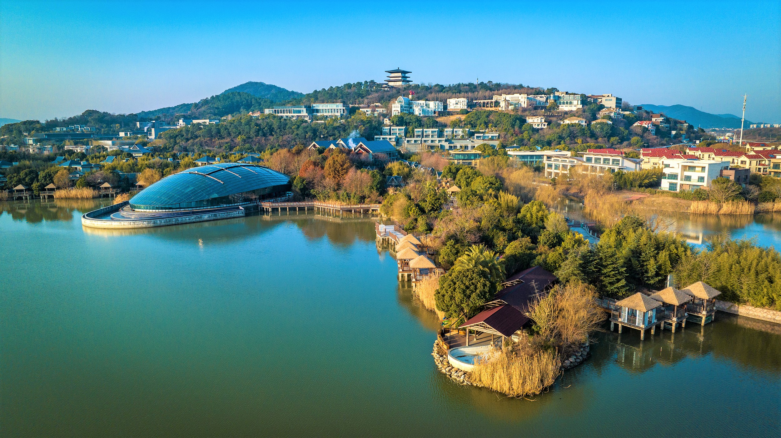 A scenic view of taihu lake tourist resort