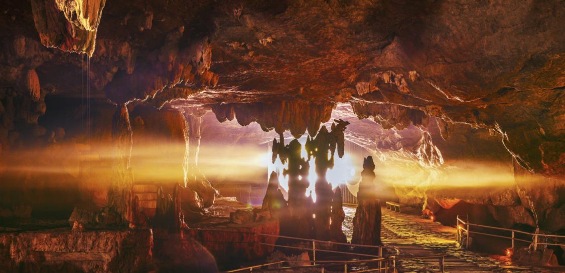 A scenic view of taiji cave
