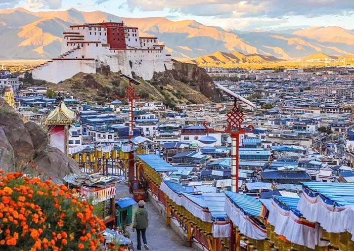 A scenic view of tashilhunpo monastery complex