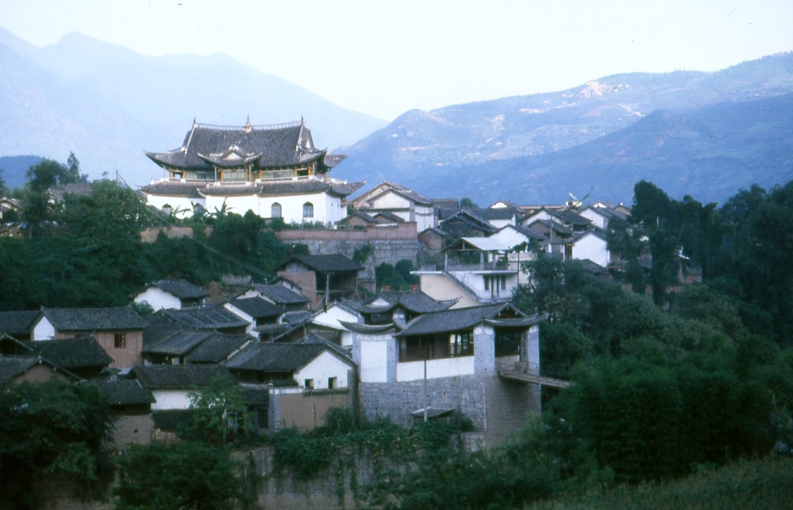A scenic view of tengchong hui people mosque