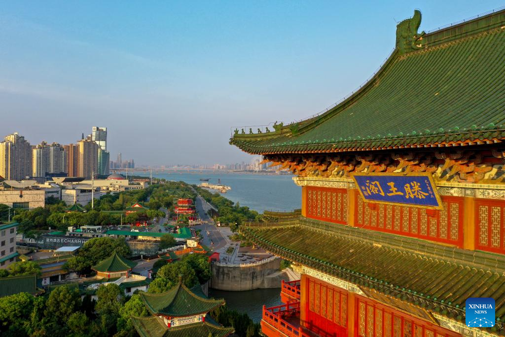 A scenic view of Tengwang Pavilion