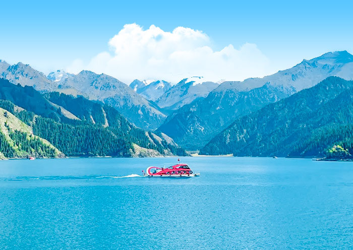 A scenic view of tianshan tianchi lake