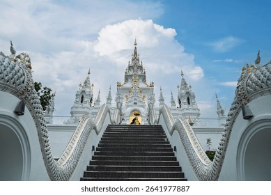 A scenic view of Wubian Temple White Pagoda