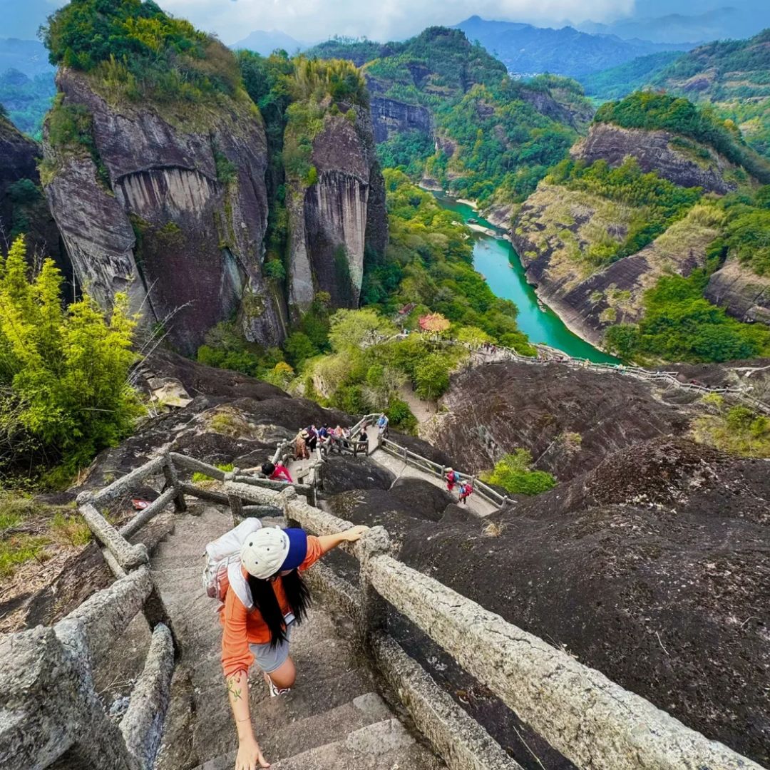 A scenic view of wuyi mountains