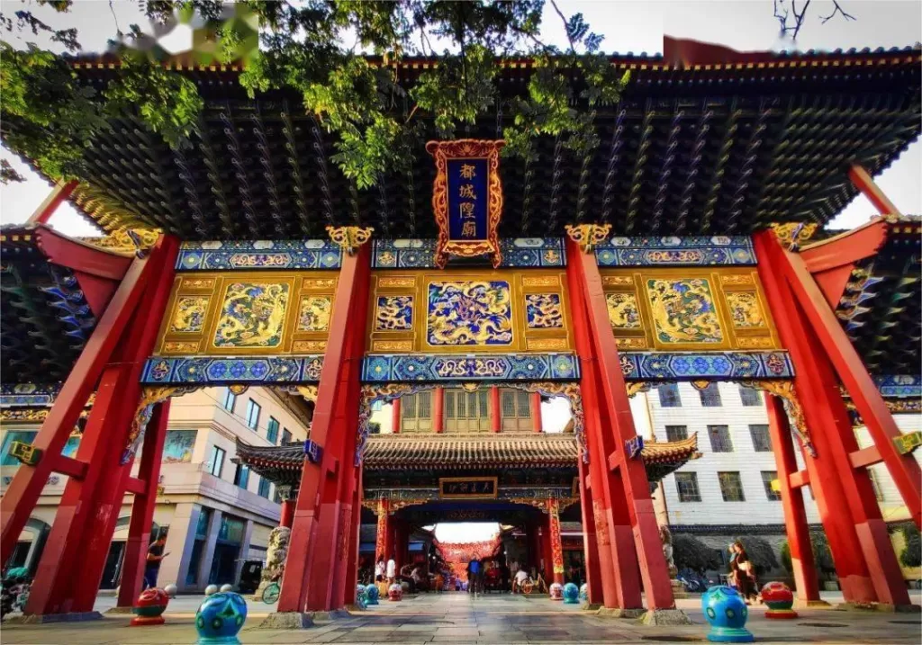 A scenic view of xian_city_god_temple