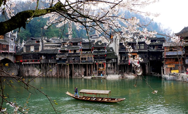 A scenic view of Xiangxi Phoenix Ancient City Buildings