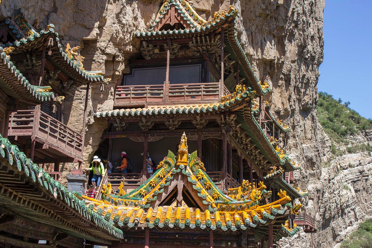 A scenic view of Xuanzhong Temple