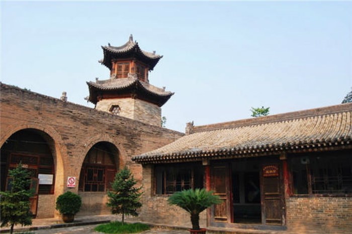 A scenic view of Zhangbi Ancient Castle