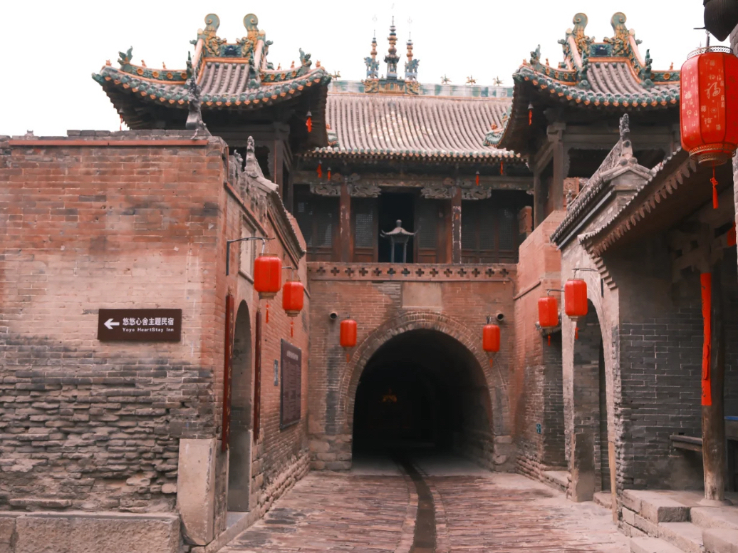 A scenic view of Zhangbi Ancient Castle