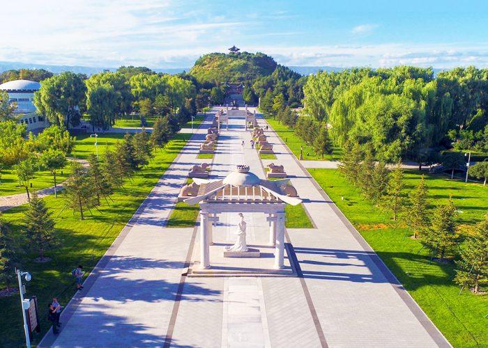 A scenic view of zhaojun_tomb