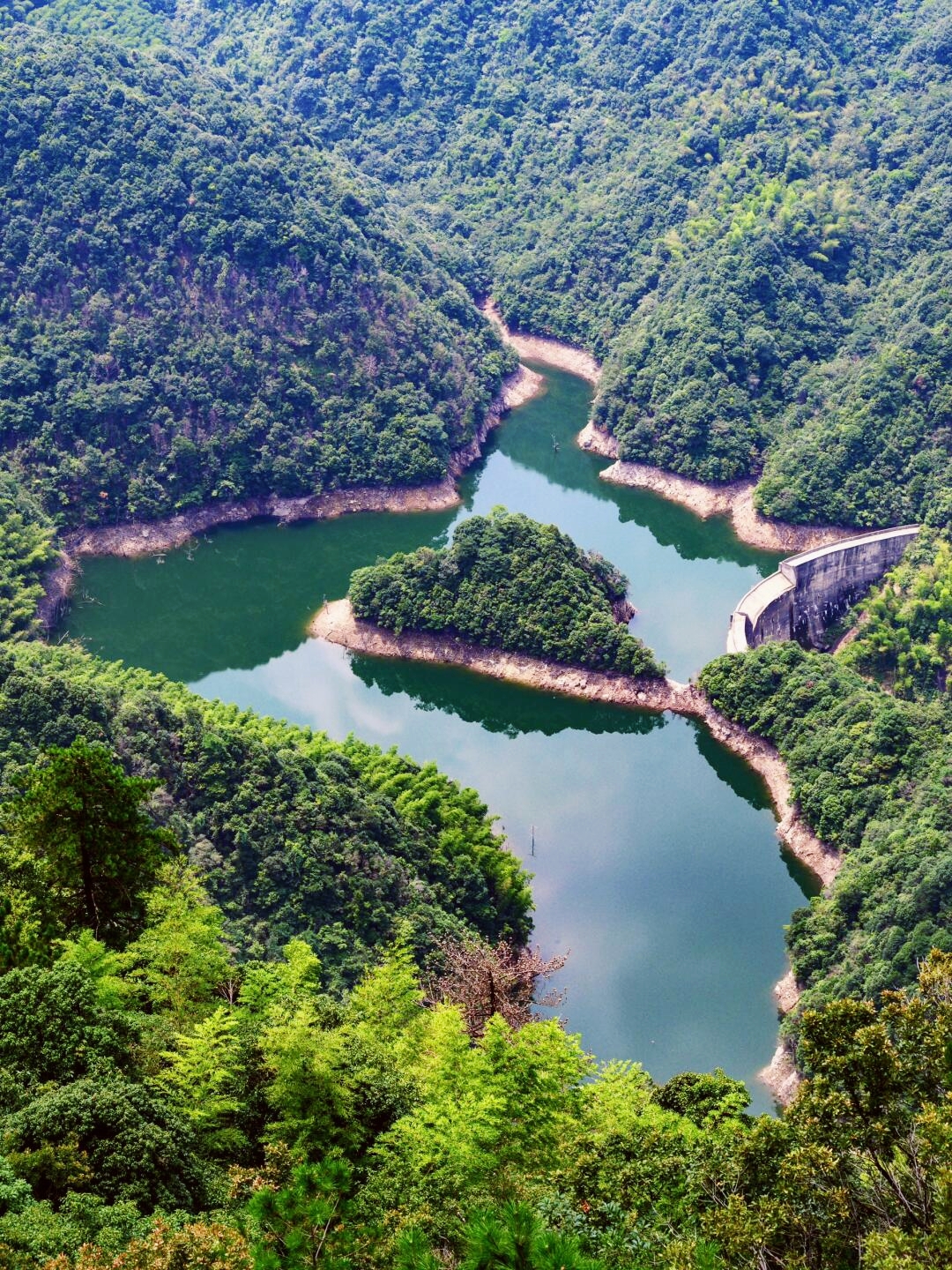 A scenic view of Zhengjue Si